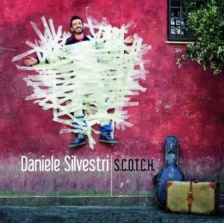 Daniele Silvestri torna in radio l'8 Luglio Con "Sornione". Il secondo singolo dell’album S.C.O.T.C.H. è scritto e cantato con Niccolò Fabi.