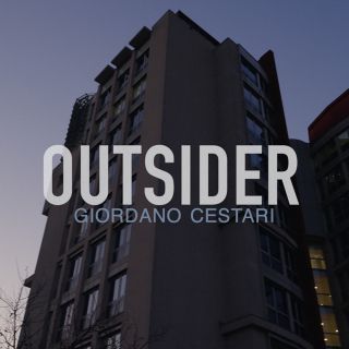 Outsider, di Giordano Cestari